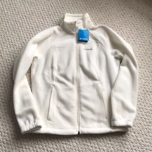 NWT - Columbia cream fleece jacket